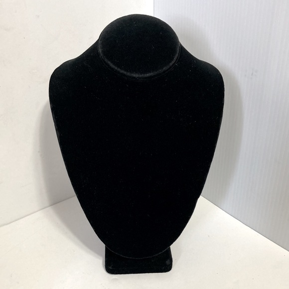 Black Velvet Velour Necklace Jewelry Bust Display 11 x 8 inches - Picture 6 of 10